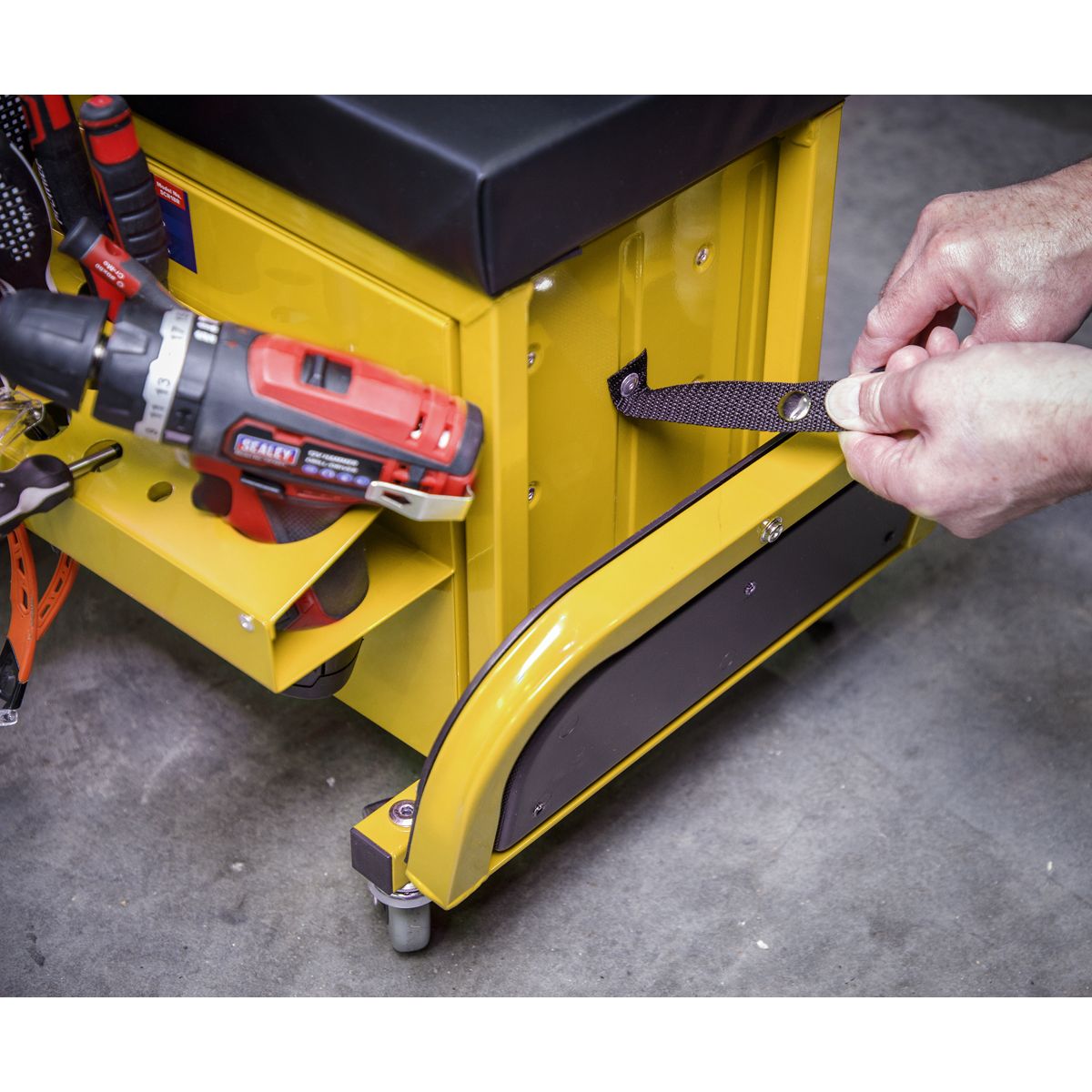 Sealey Mechanic's Utility Seat & Toolbox - Yellow - Image 8