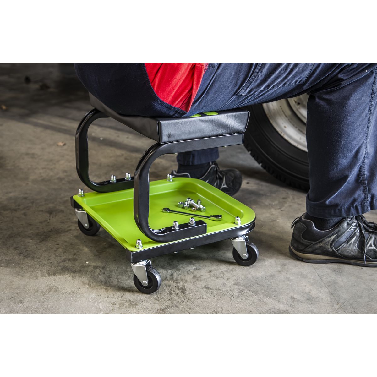 Sealey Mechanic's Deluxe Utility Seat - Green - Image 4