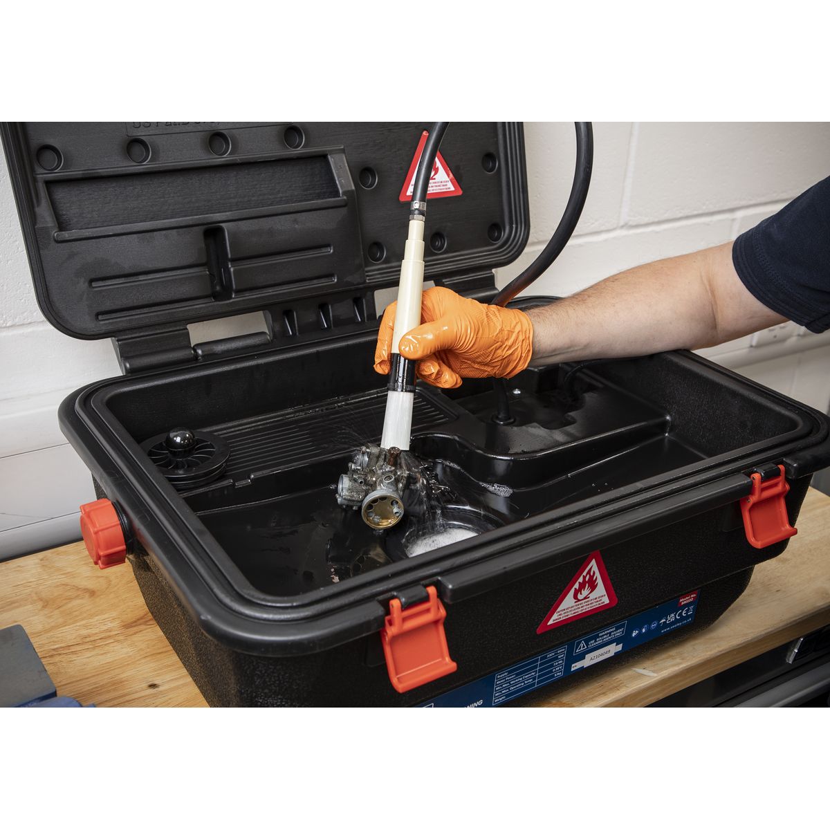 Sealey Mobile Parts Cleaning Tank with Brush 16L - Image 7