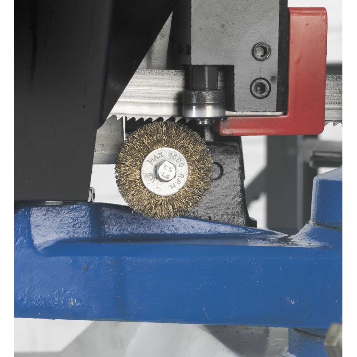 Sealey Industrial Power Bandsaw 210mm - Image 2