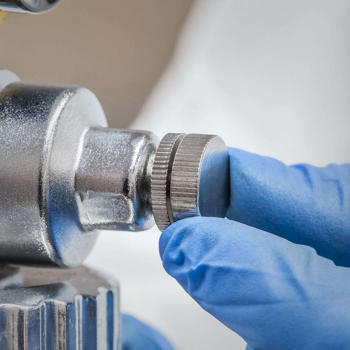 Sealey Pressure Pot System with Spray Gun & Hoses 1.8mm Set-Up - Image 10