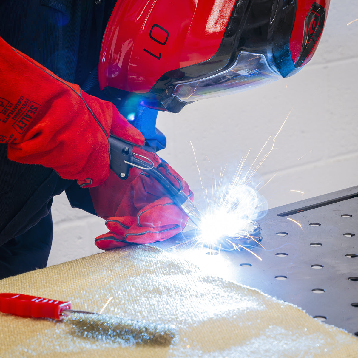 Sealey Mini Portable Gas/Gasless MIG Welder 130A 230V SUPERMIG130