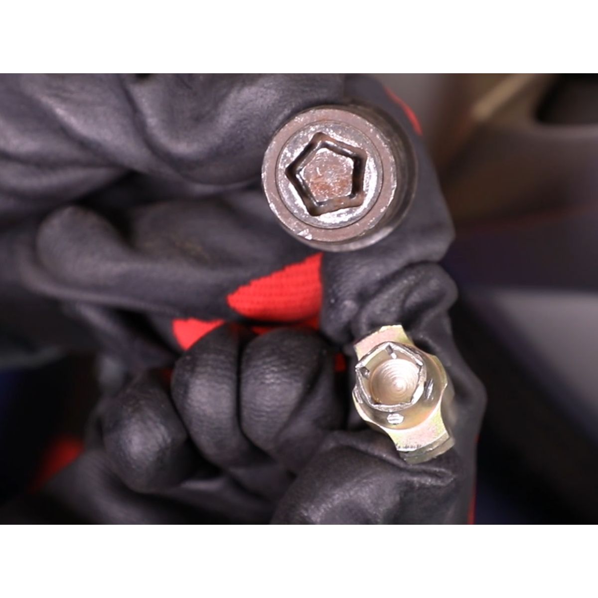 Sealey Master Locking Wheel Nut Removal Set - Image 2