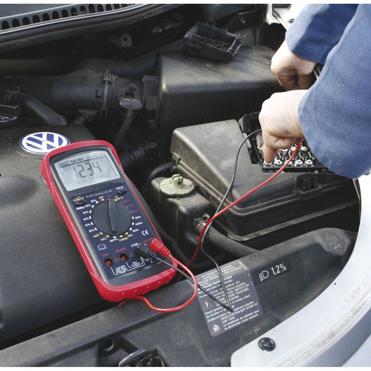 Sealey 12-Function Digital Automotive Analyser - Image 3