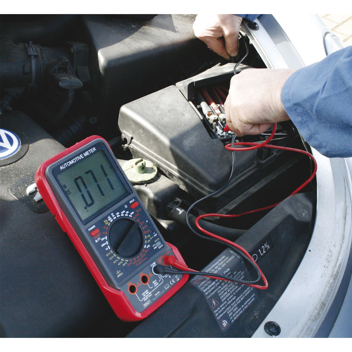 Sealey 11-Function Digital Automotive Analyser - Image 3