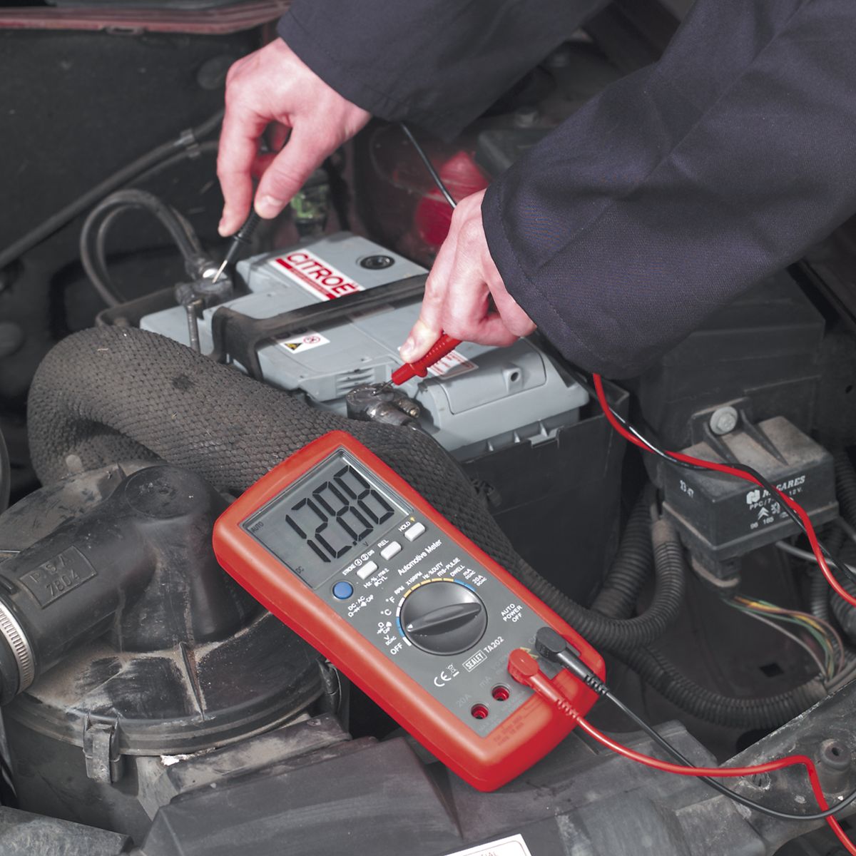 Sealey 14-Function Digital Automotive Analyser with Inductive Coupler - Image 5