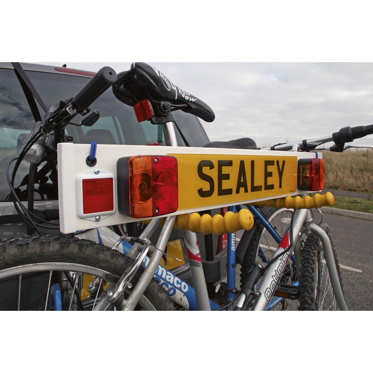 Sealey Trailer Board for use with Bicycle Carriers 3ft with 2m Cable - Image 2
