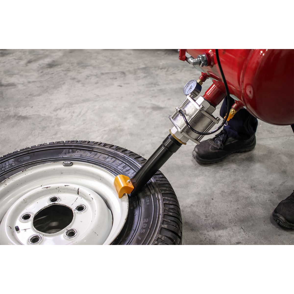 Sealey Push-Button Trigger Bead Seating Tool 19L - Image 2