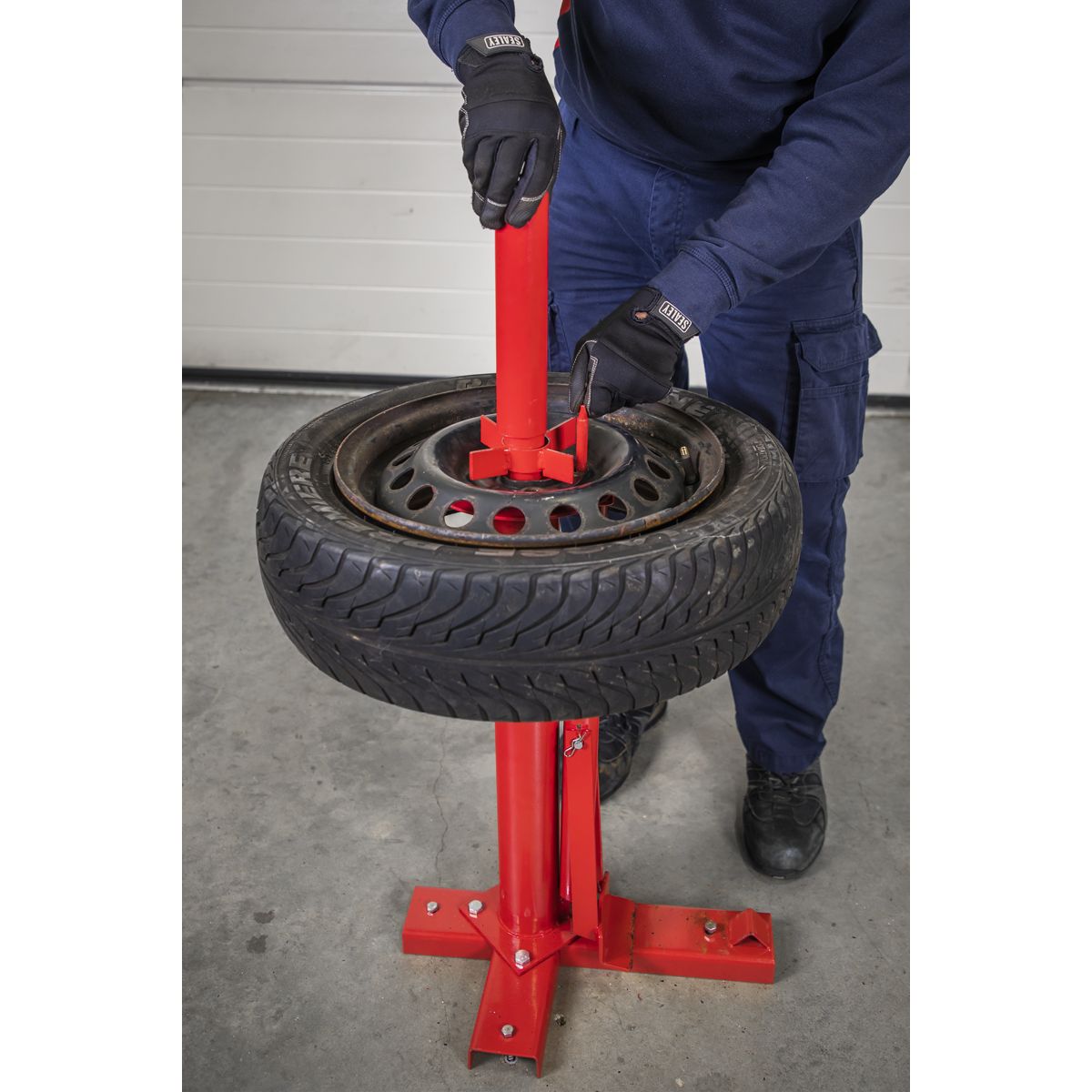 Sealey Manual Operation Tyre Changer - Image 5