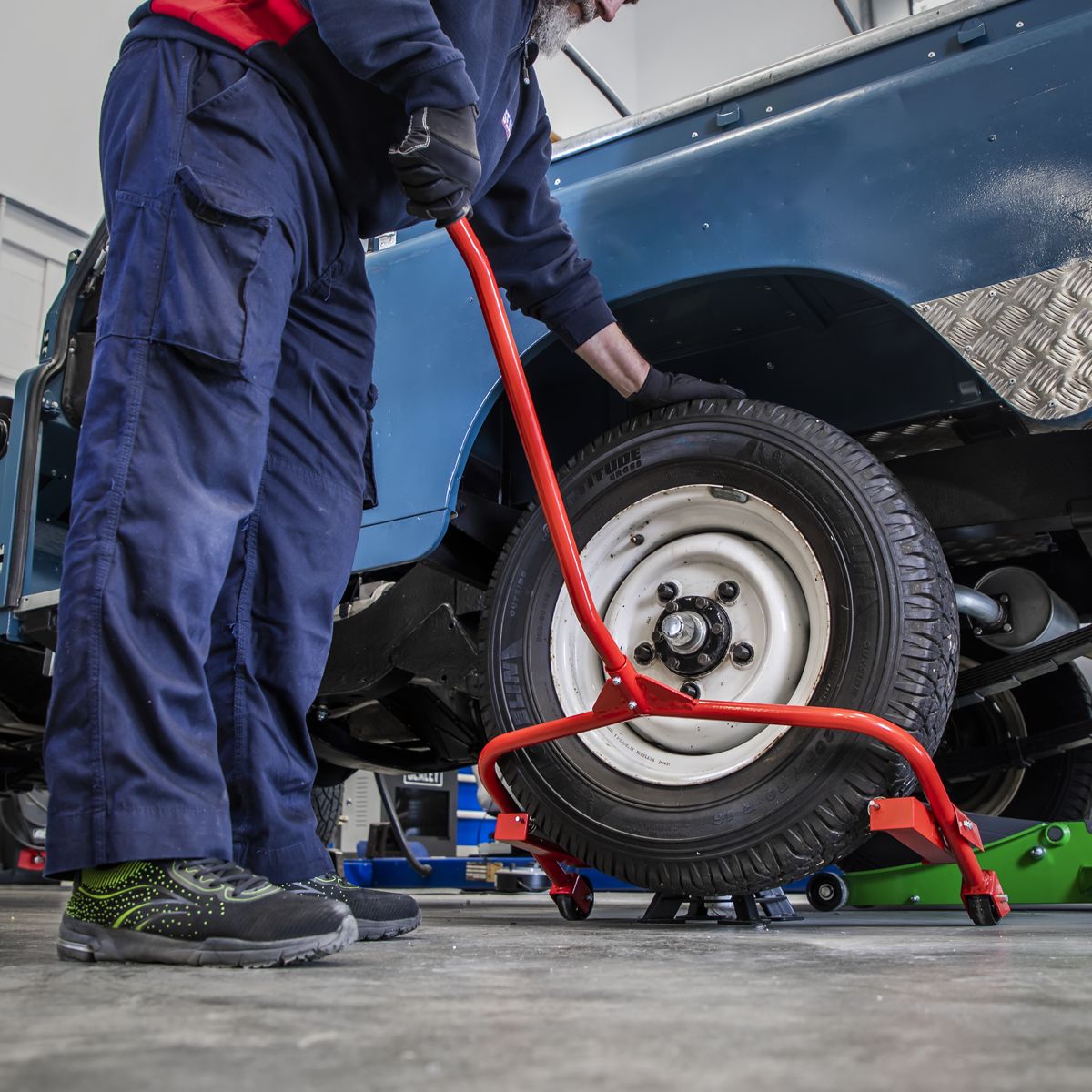 Sealey Tyre & Wheel Handling Dolly 127kg Capacity - Image 5