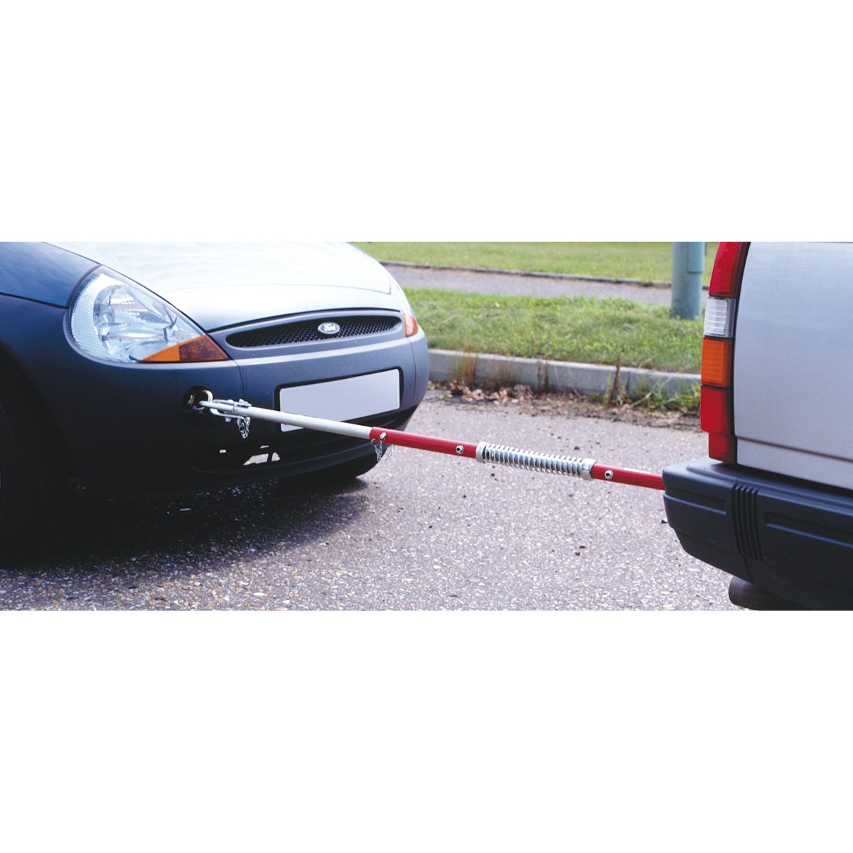 Sealey Tow Pole with Shock Spring 2000kg Rolling Load Capacity - Image 2