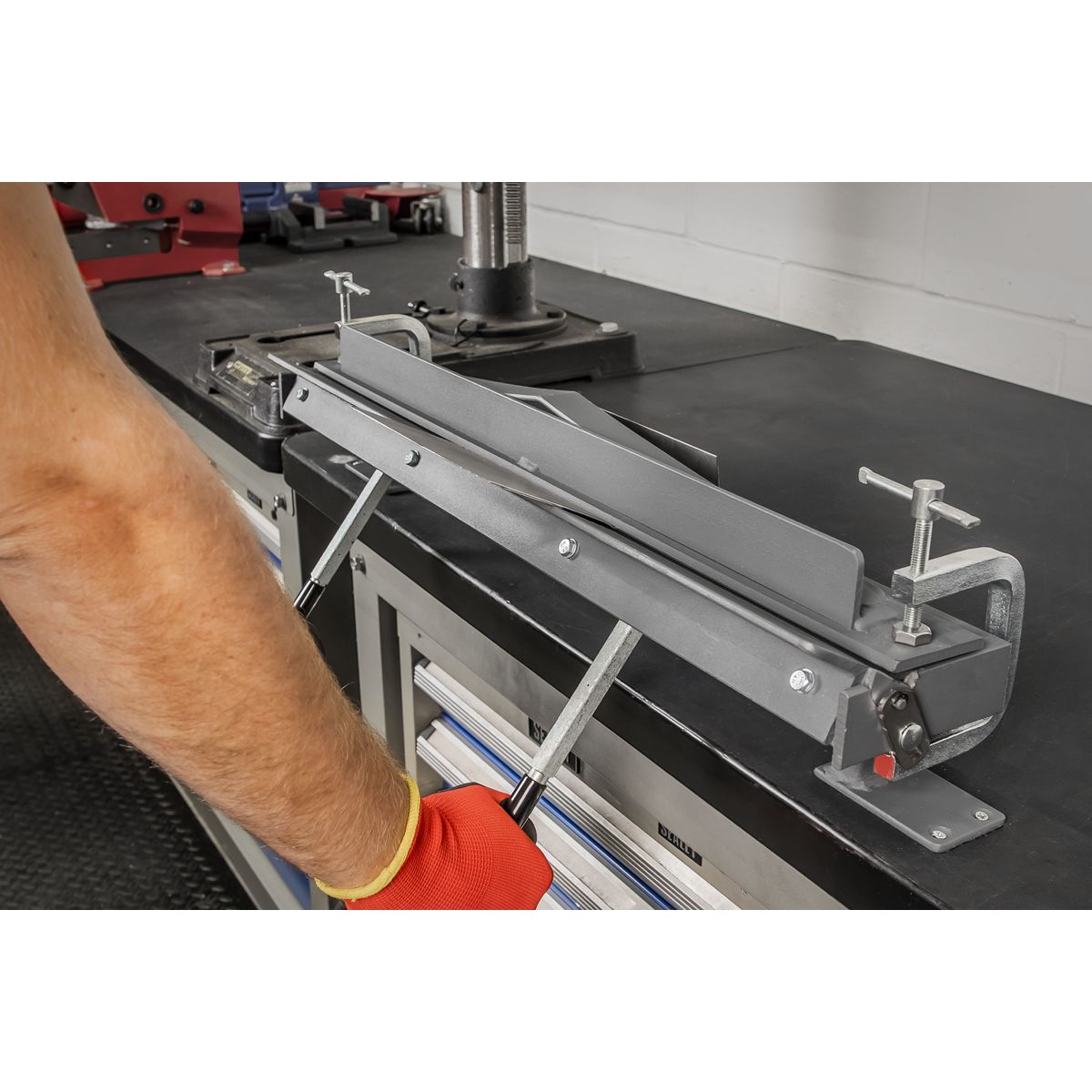 Sealey Vice/Bench Mounting Sheet Metal Folder 700mm - Image 4