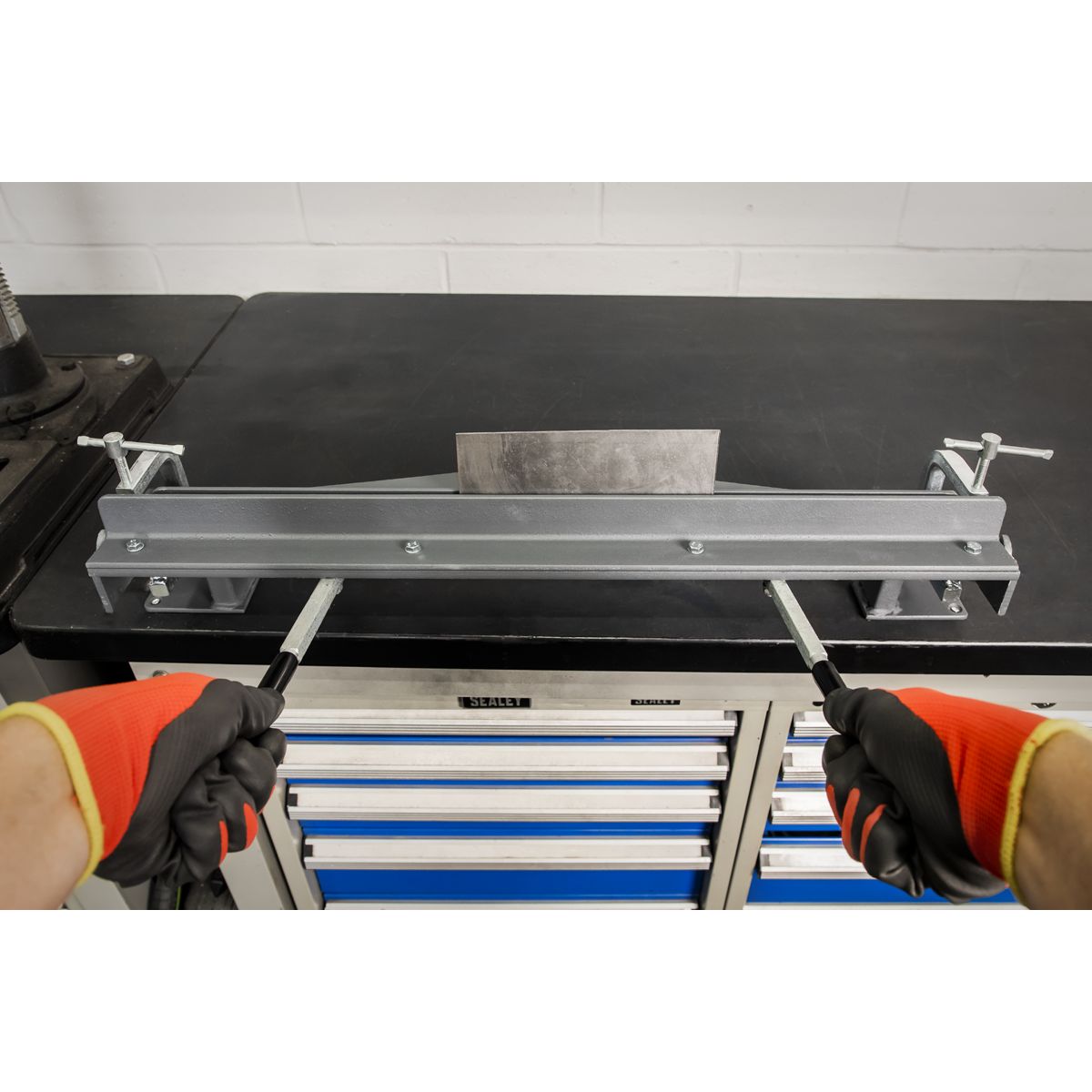 Sealey Vice/Bench Mounting Sheet Metal Folder 700mm - Image 7