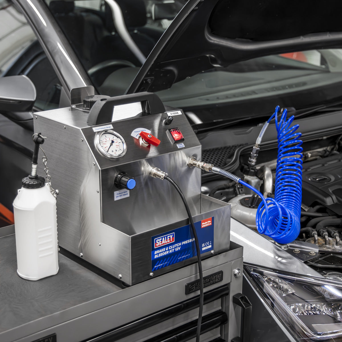 Sealey Brake & Clutch Pressure Bleeder Kit 12V VS0207