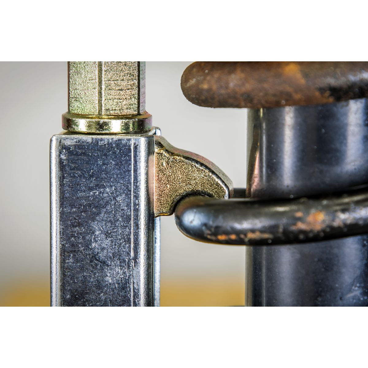 Sealey Motorcycle Coil Spring Compressor - Image 7