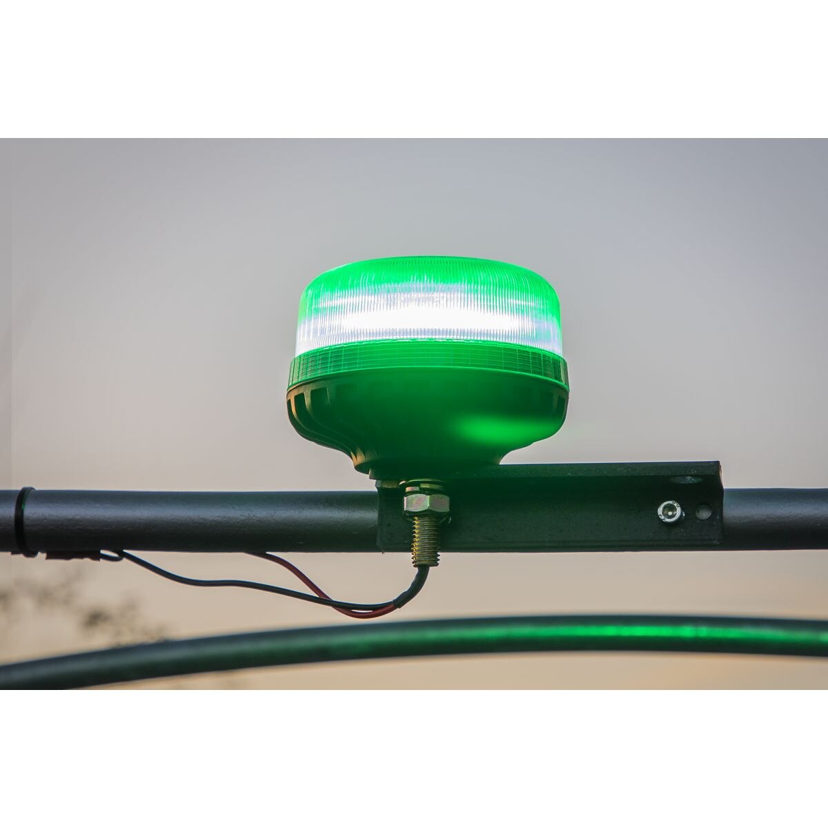 Sealey Warning Beacon with 12mm Bolt Fixing SMD LED 12/24V - Green - Image 4