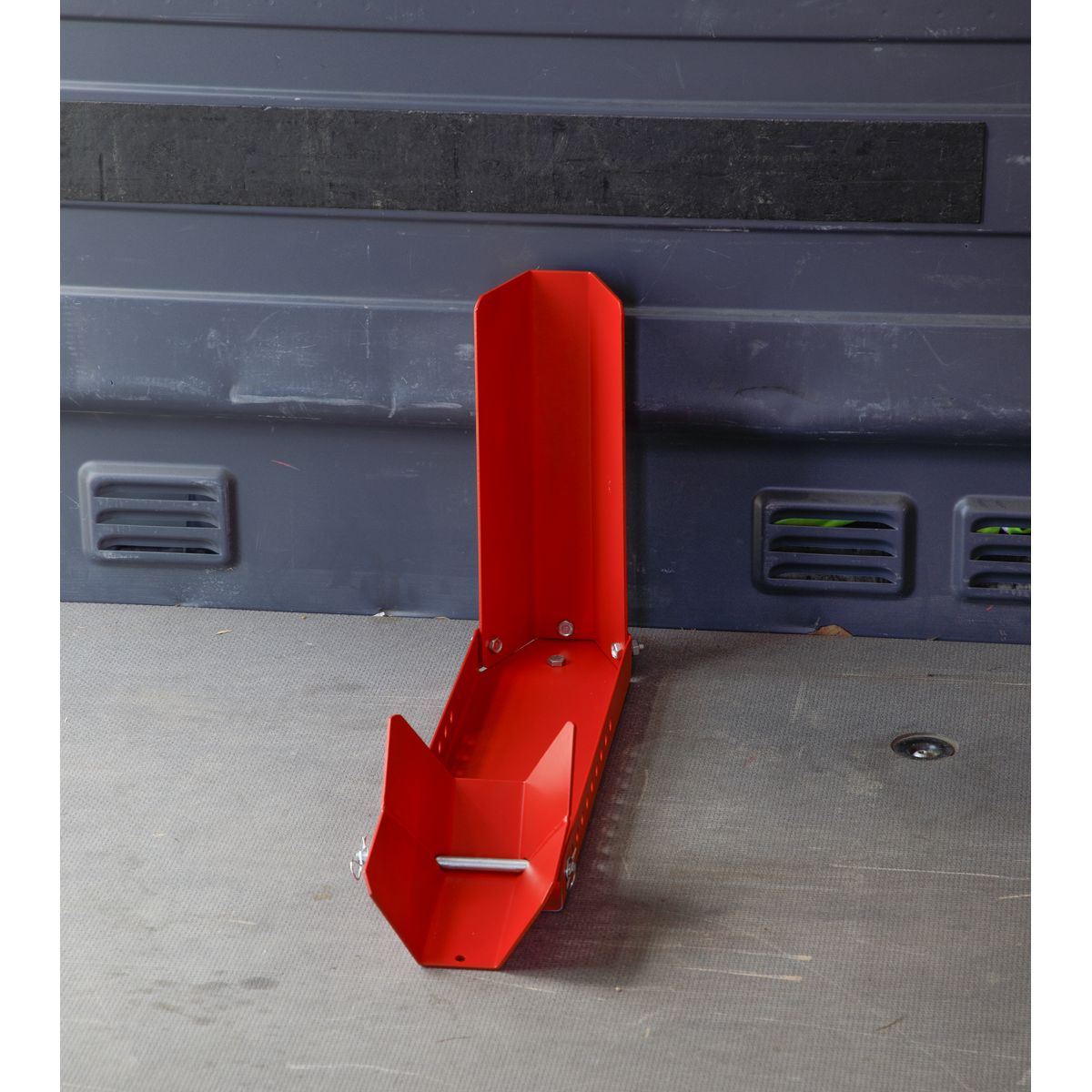 Sealey Motorcycle Roll-in Wheel Clamp, Bolt Down - Image 9