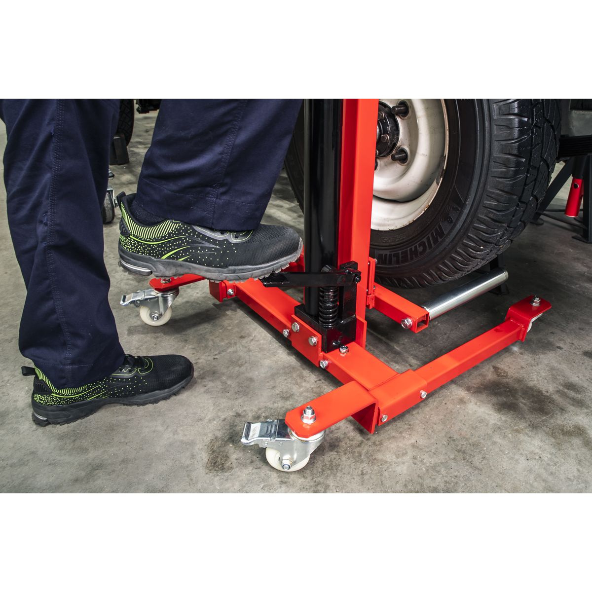 Sealey Quick Lift Wheel Removal/Lifter Trolley 80kg - Image 3