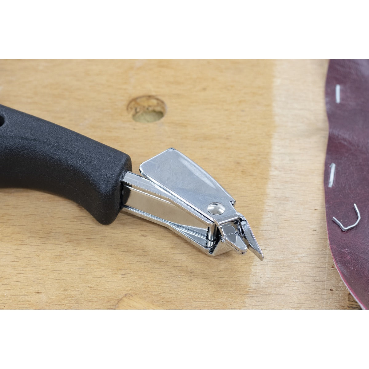 Sealey Premier Heavy-Duty Staple Remover AK707