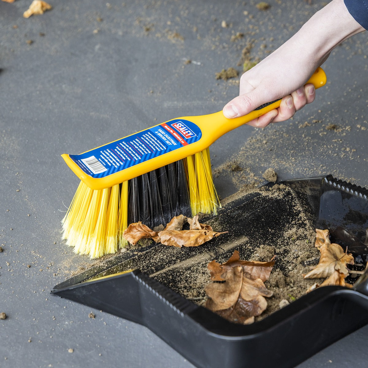 Sealey Yard Dustpan & Brush Set BM04HX