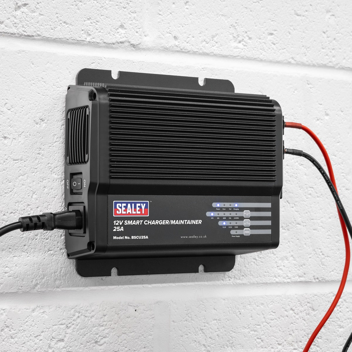 Sealey 12V Smart Charger/Maintainer 25A BSCU25A