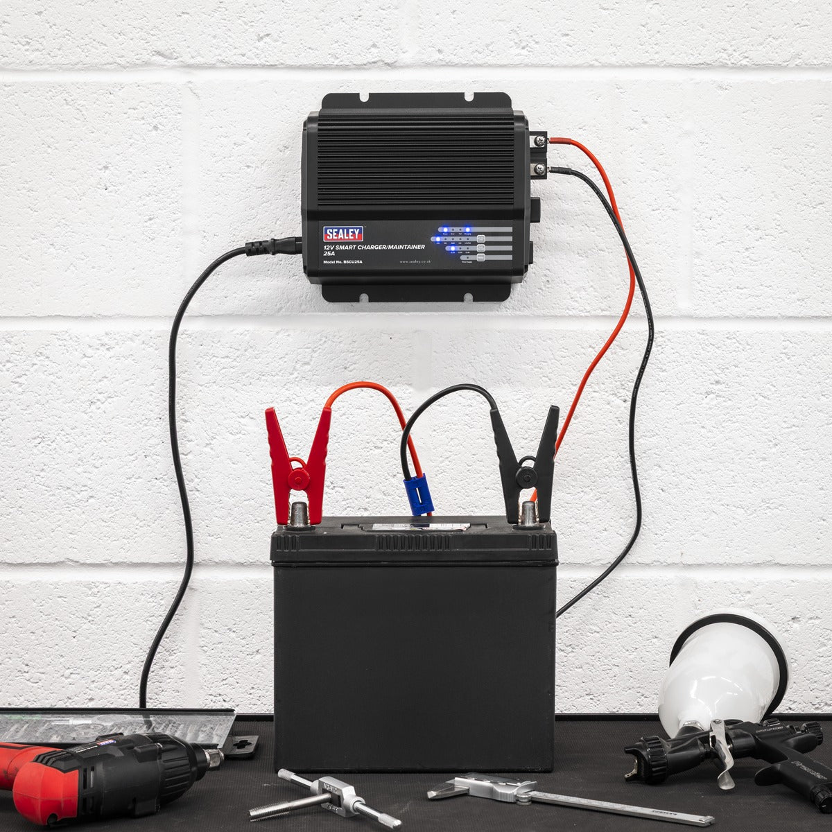 Sealey 12V Smart Charger/Maintainer 25A BSCU25A