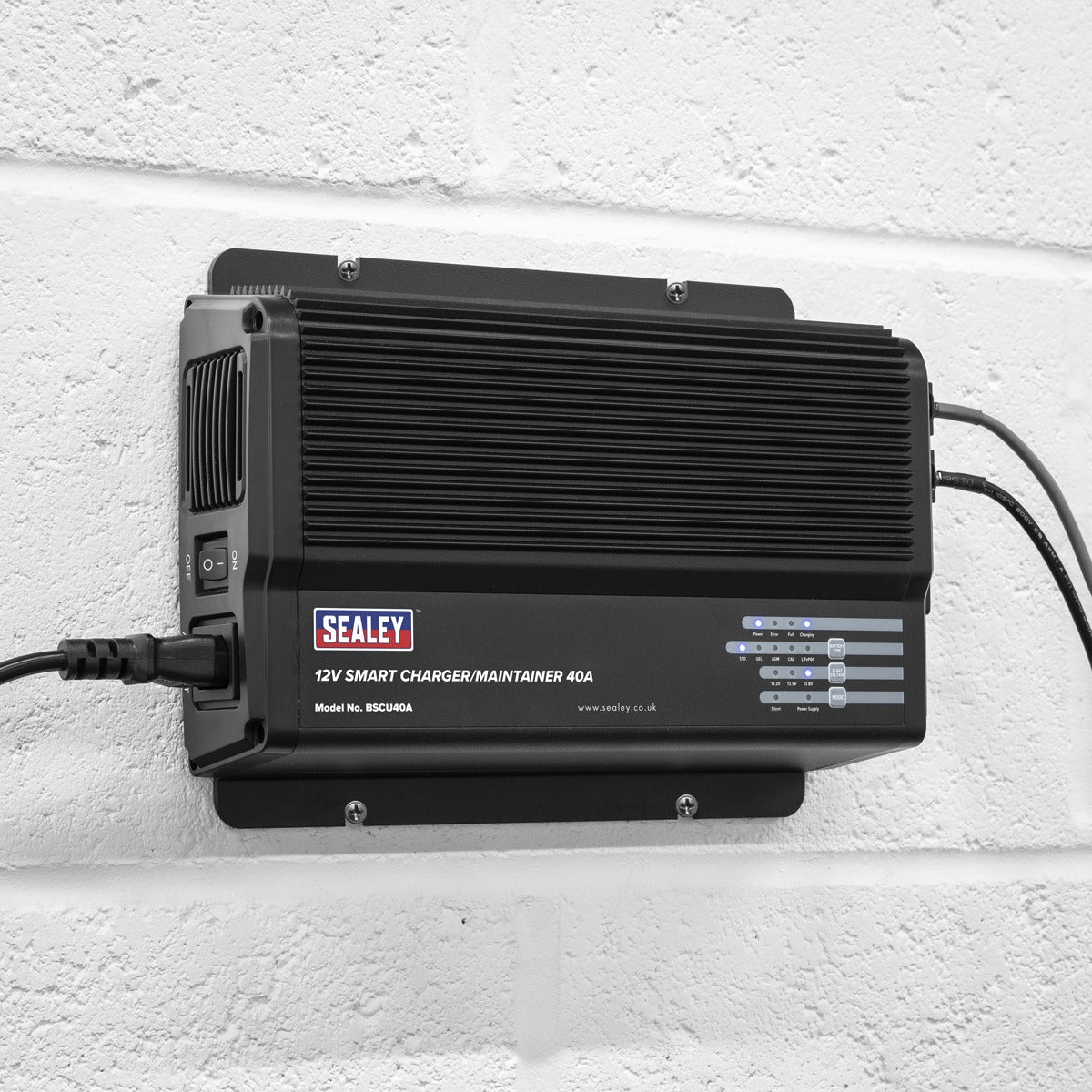 Sealey 12V Battery Smart Charger/Maintainer 40A BSCU40A