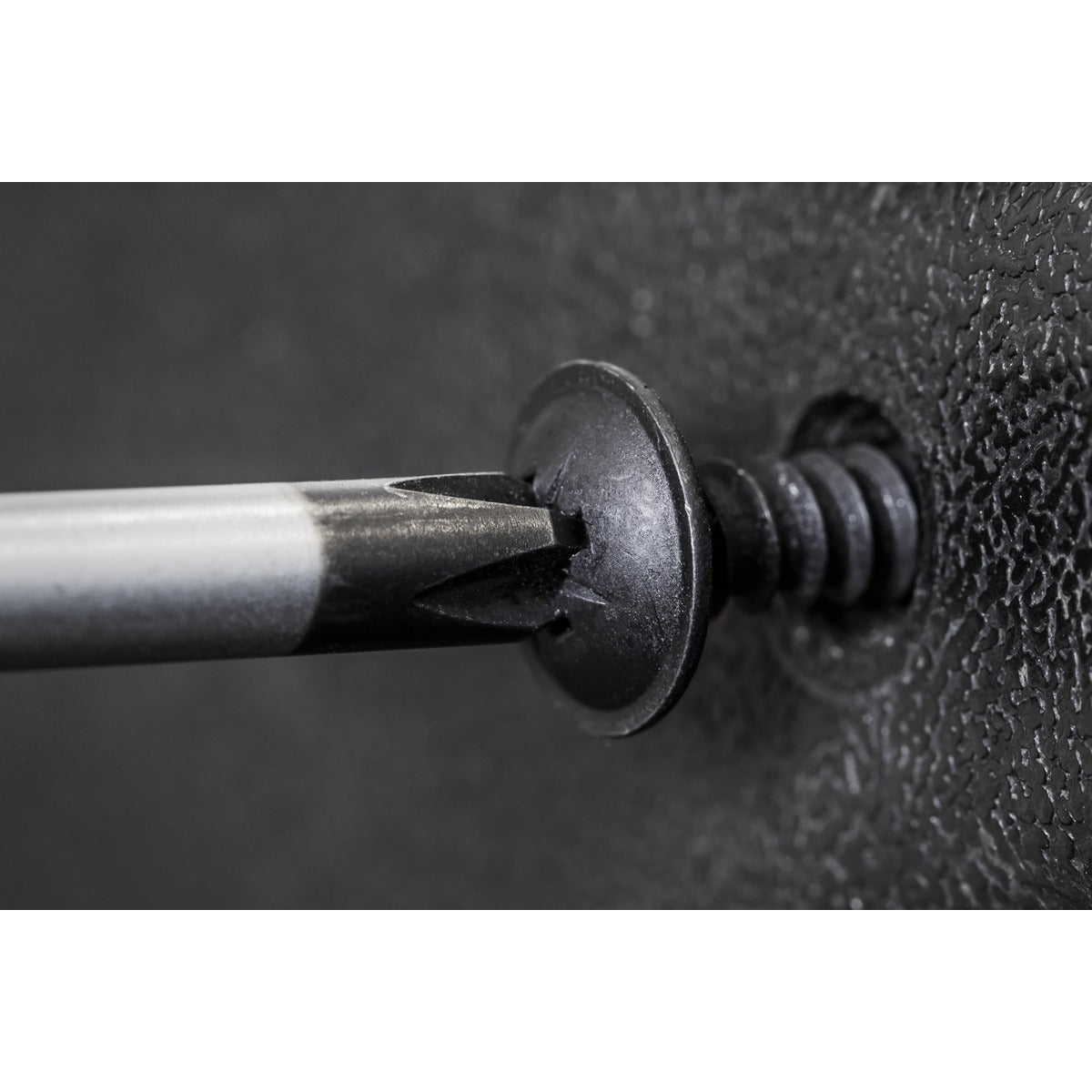 Sealey Self-Tapping Pozi Flanged Head Screw 4.2 x 16mm, Black - Pack of 100 BST4216