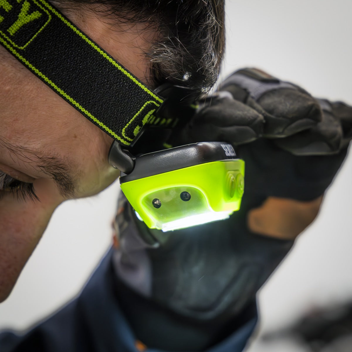 Sealey Rechargeable Head Torch with Auto-Sensor 8W COB LED - Green HT08RG