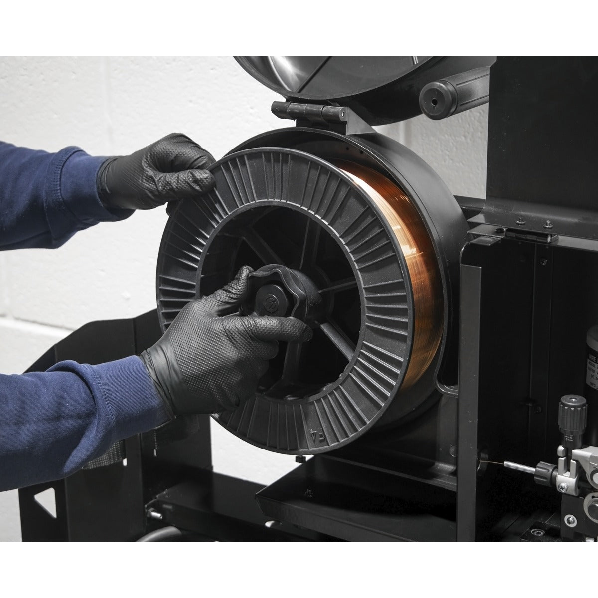 Sealey 500A Professional Gas/Gasless MIG/TIG/MMA Inverter Welder With Portable Wire Feeder 400V/3ph POWERMIG500i