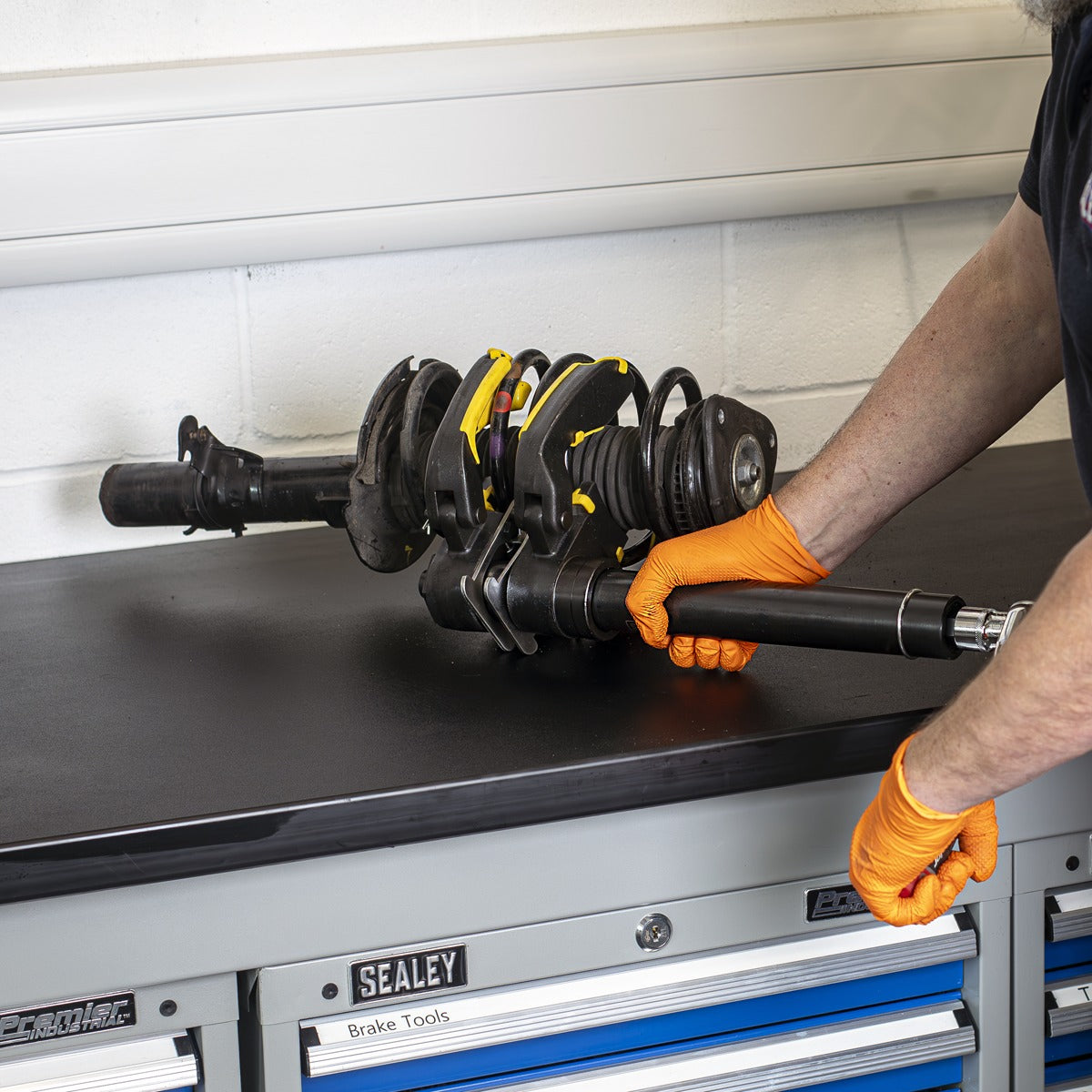 Sealey Coil Spring Compressor Set 2300kg RE250