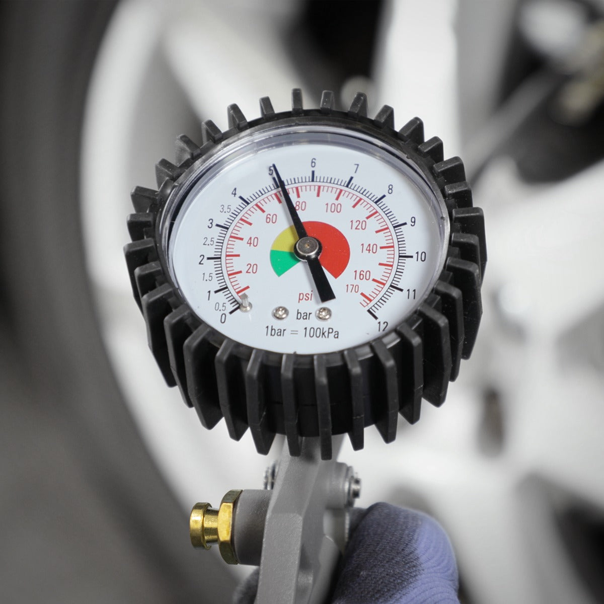 Sealey Tyre Inflator with Gauge SA302