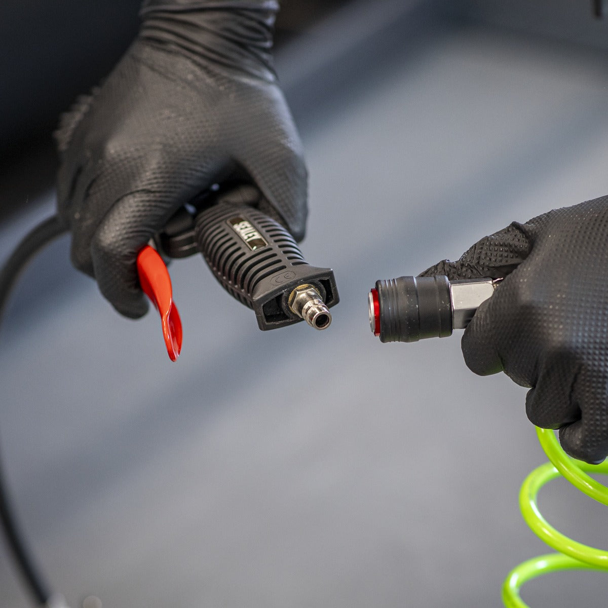 Sealey Tyre Inflator with Pressure Gauge and Clip-On Connector SA9302