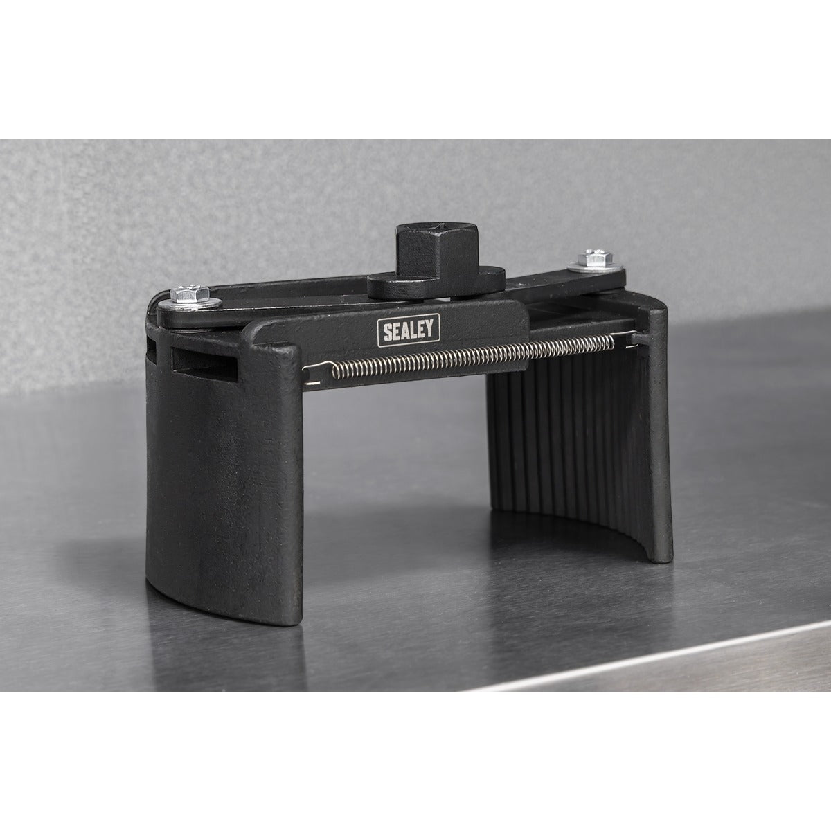 Sealey Adjustable Oil Filter Wrench 1/2"Sq Drive 100-140mm Capacity VS1040