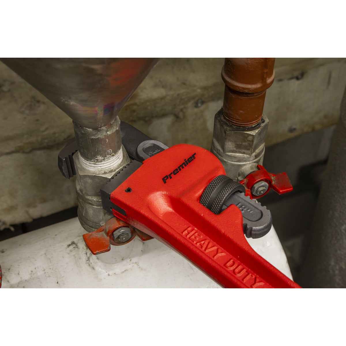 Premier Cast Steel Pipe Wrench European Pattern 450mm AK5105