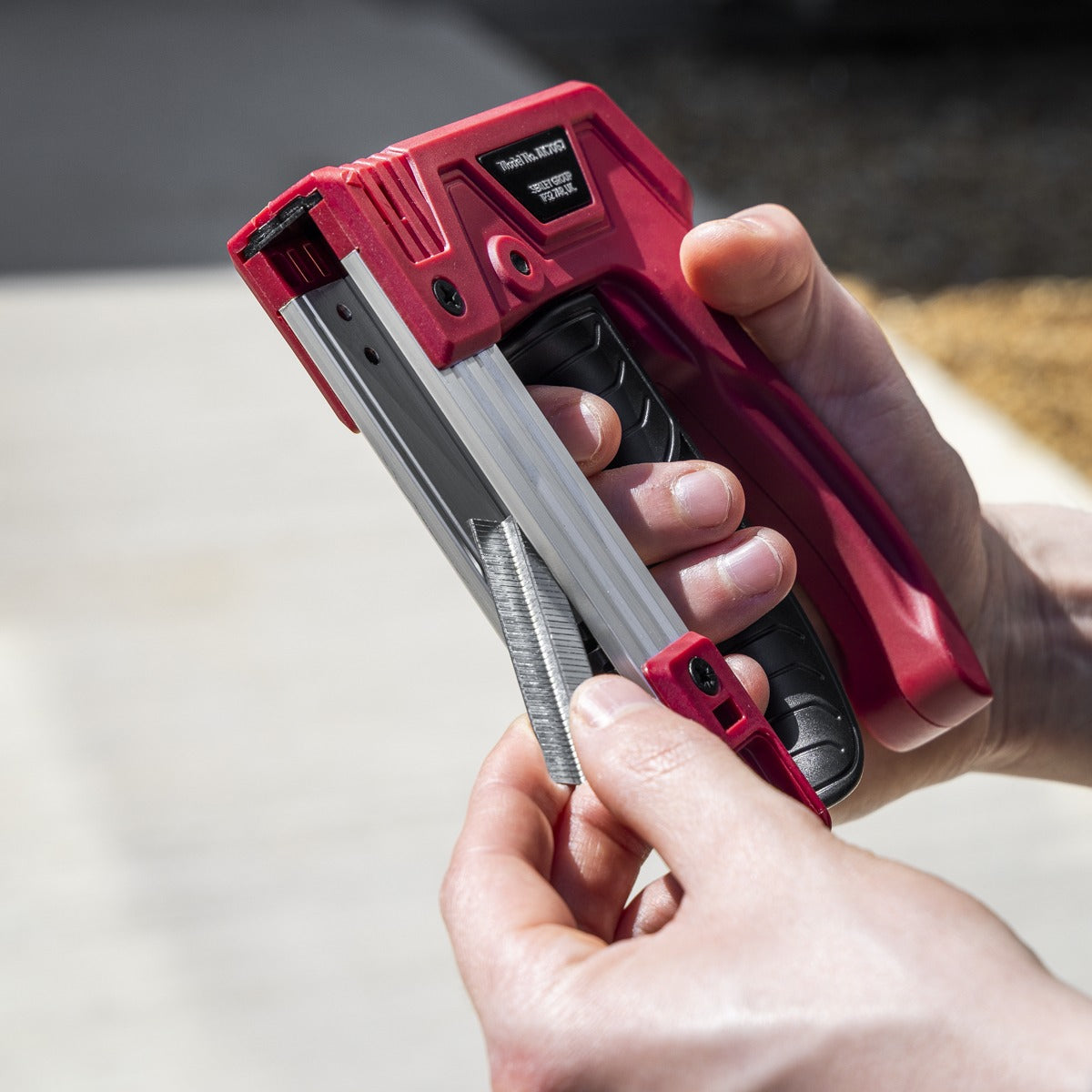Premier Heavy-Duty Staple & Brad Nail Gun AK7067
