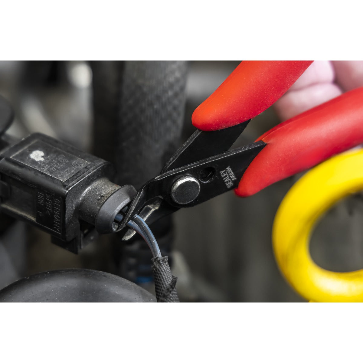 Premier Mini Flush Cut Pliers AK8384