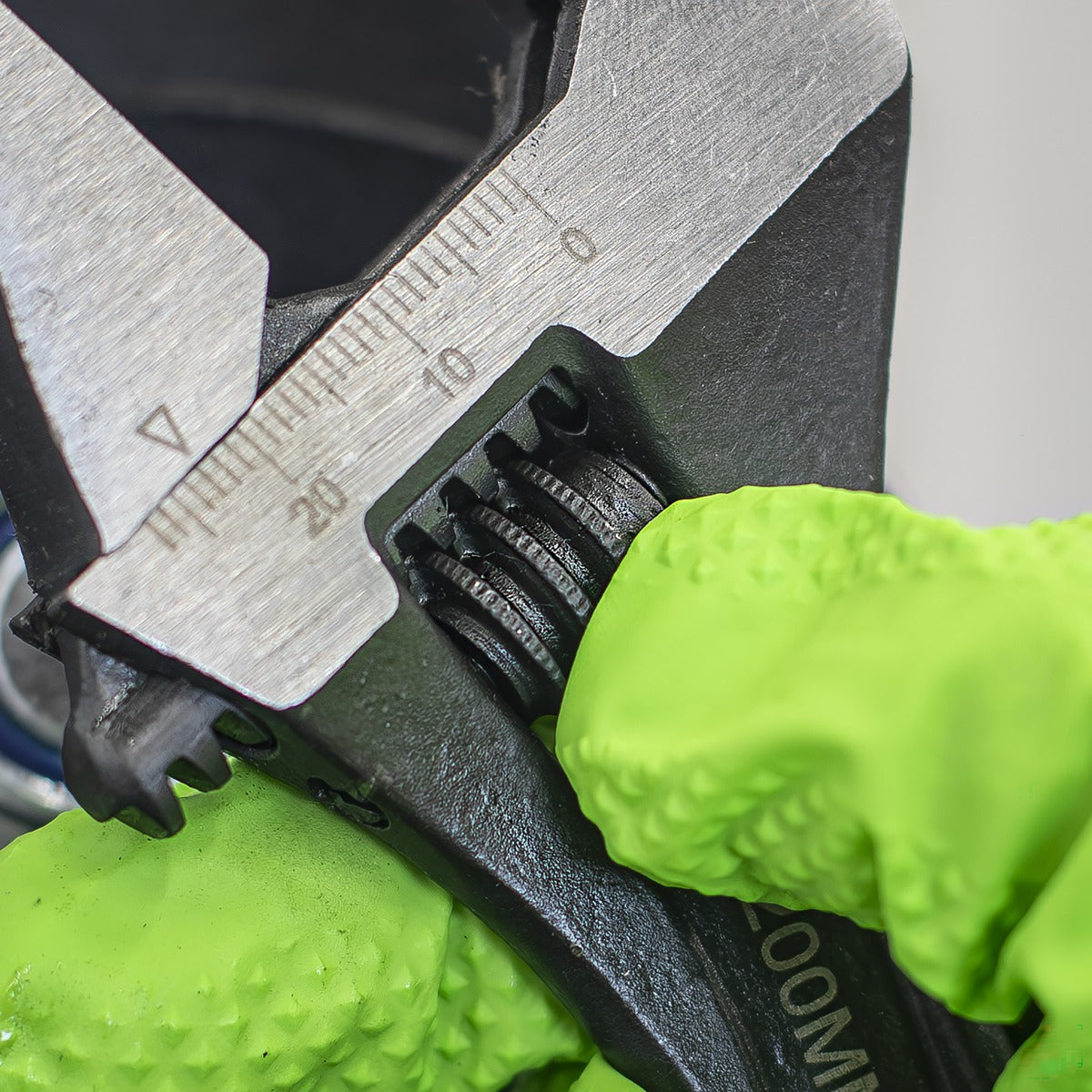 Premier Adjustable Wrench 200mm AK9561