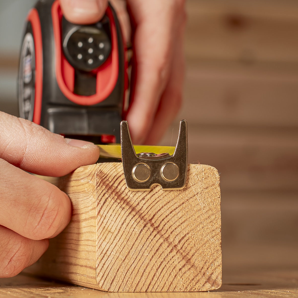 Premier Heavy-Duty Tape Measure 8m(26ft) SMT8H