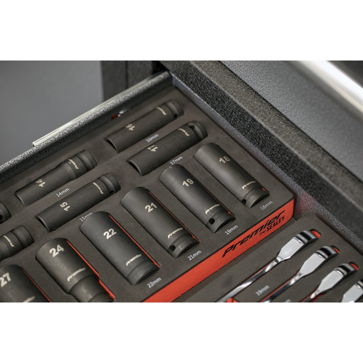 Premier Impact Socket Set with Tool Tray 1/2"Sq Drive 22pc TBT46