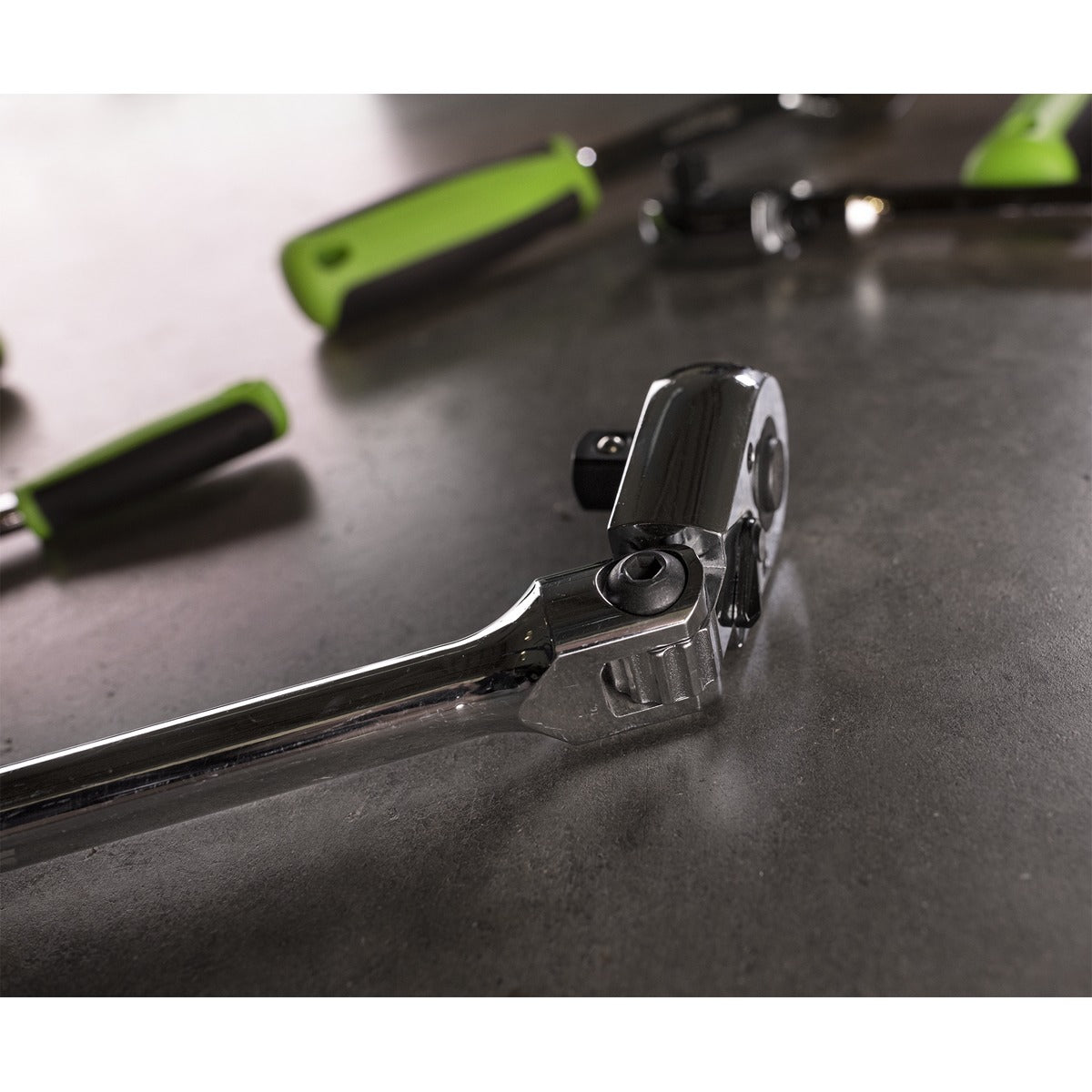 Siegen Extra-Long Flexi-Head Ratchet Wrench with Flip Reverse 3/8"Sq Drive S01208