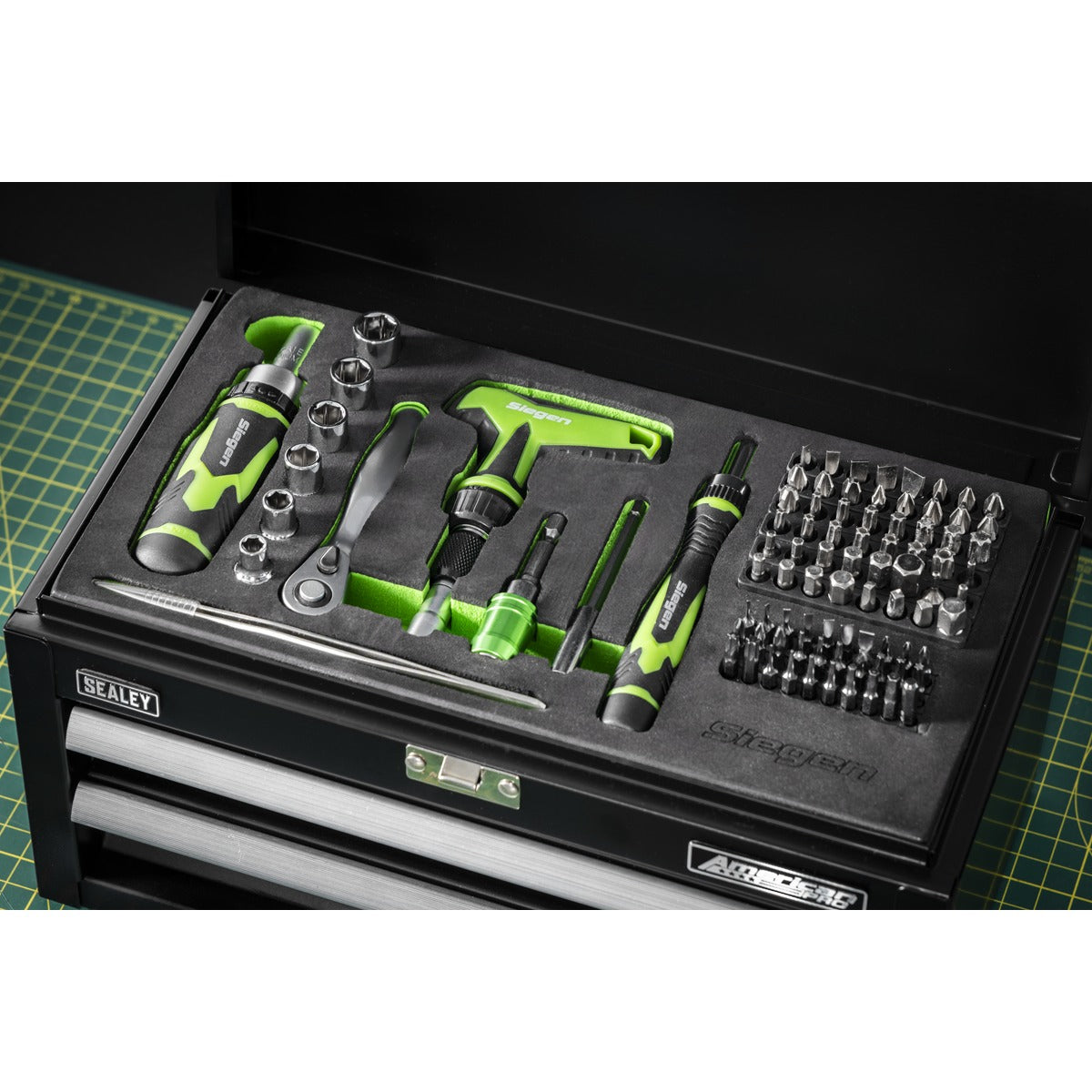 Siegen Mini Toolbox 2 Drawer with 111pc Tool Kit S01335