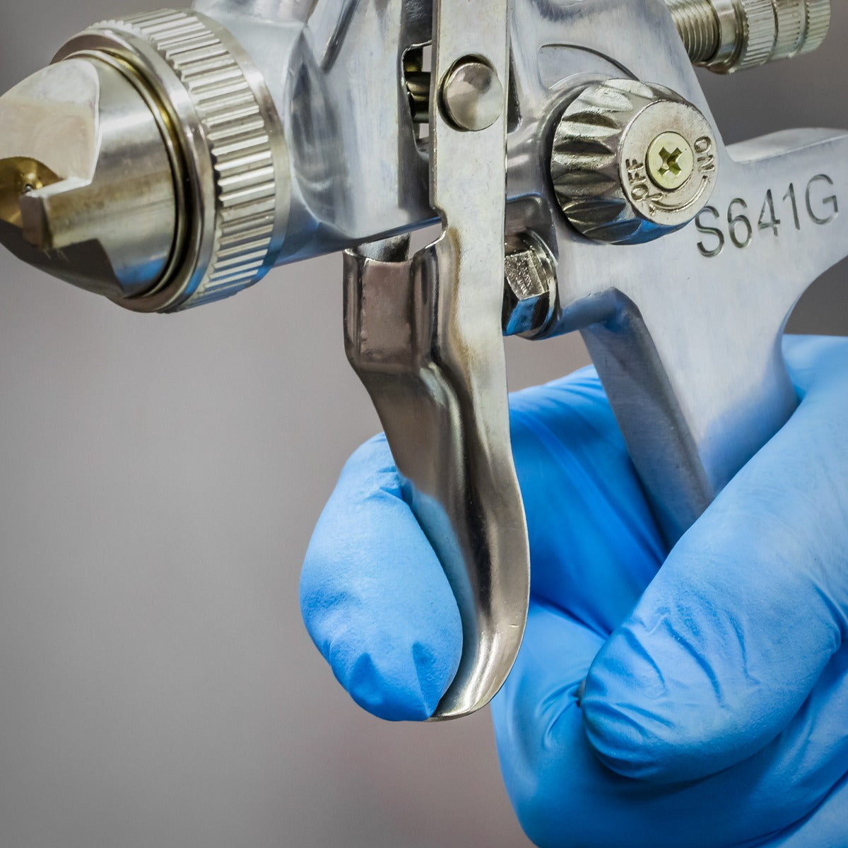 Siegen General-Purpose Gravity Feed Spray Gun 1.4mm Set-Up S641G