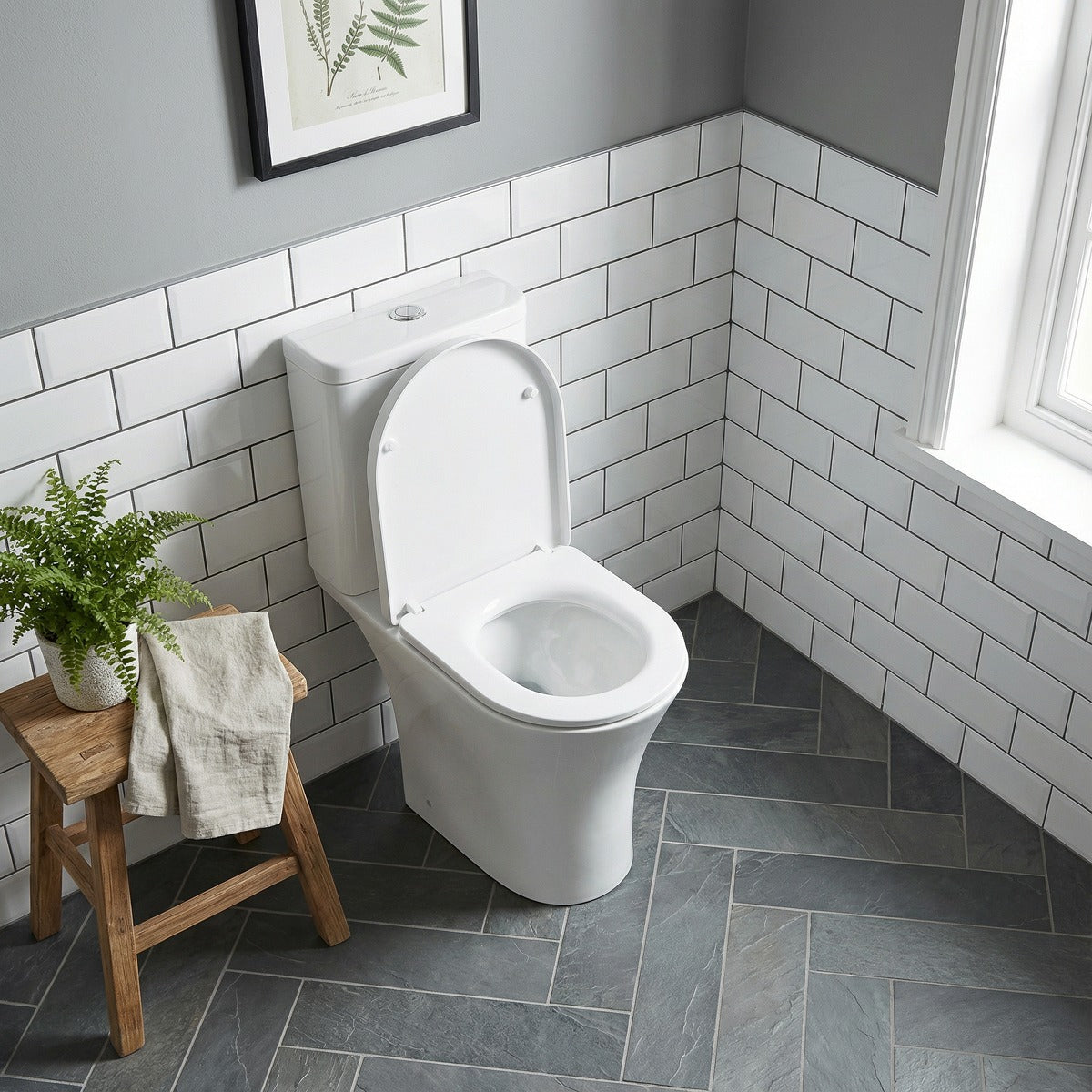 Baridi Close-Coupled Toilet with Soft Close Seat, Dual Flush Cistern & Rimless Flush – White DH332