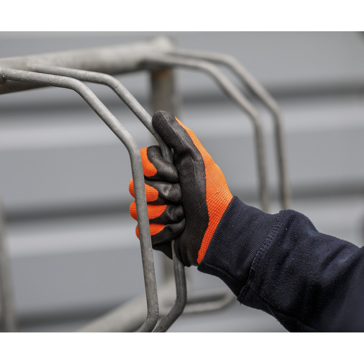 Worksafe Foam Latex Gloves, Large - Pair 9140L