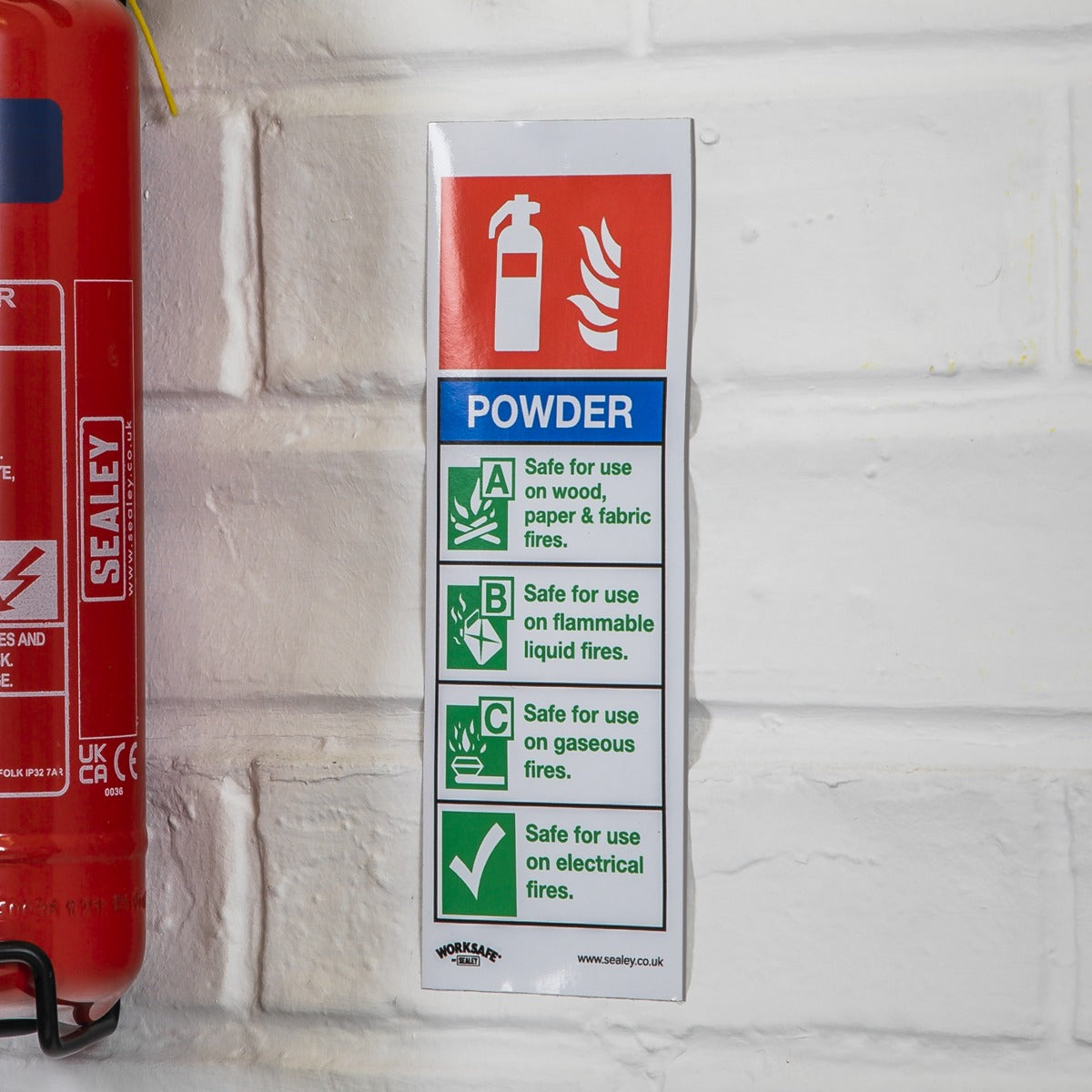 Worksafe Powder Fire Extinguisher Safety Sign - Rigid Plastic SS52P1