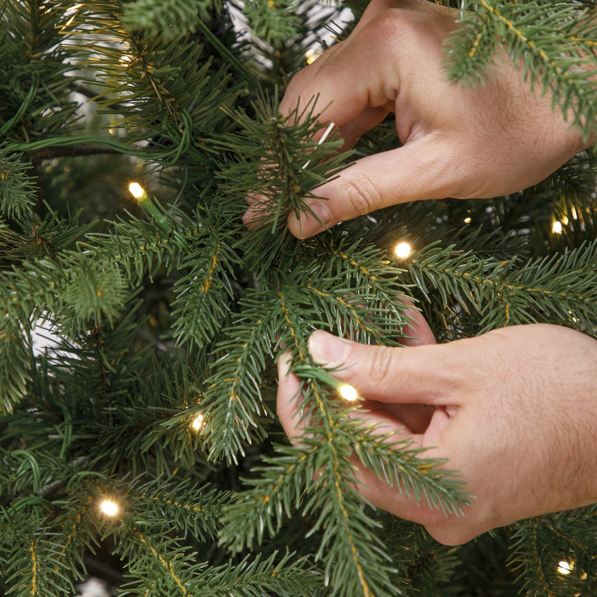 Dellonda Pre-Lit Hinged Christmas Tree with 350 Warm White LED Lights 7ft(210cm) DH82