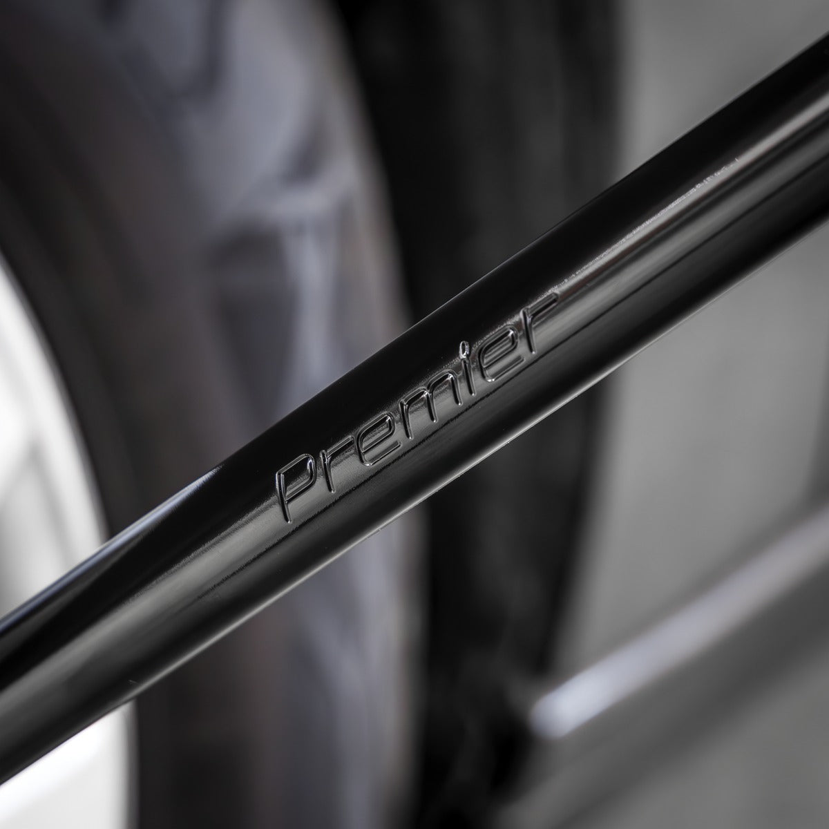 Premier Black Breaker Bar 750mm 1/2"Sq Drive AK7323