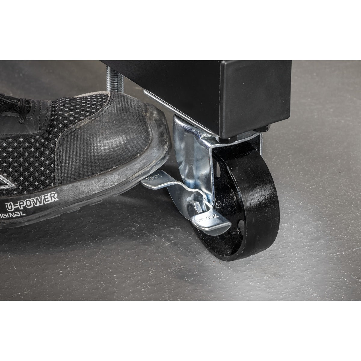 Viking Folding 360º Rotating Engine Stand with Geared Handle & Drain Pan ES680DS