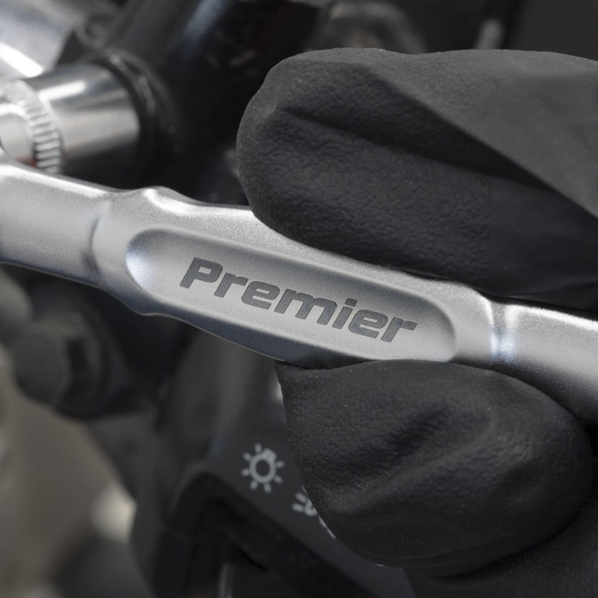Premier Platinum Micro Ratchet Bit Driver & Wrench 1/4"Sq & 1/4"Hex Drive AK6972